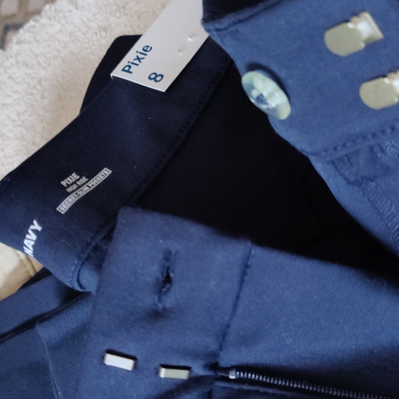 NWT OLD NAVY HIGH WAIST PIXIE SKINNY ANKLE. NAVY 8 - Picture 10 of 10